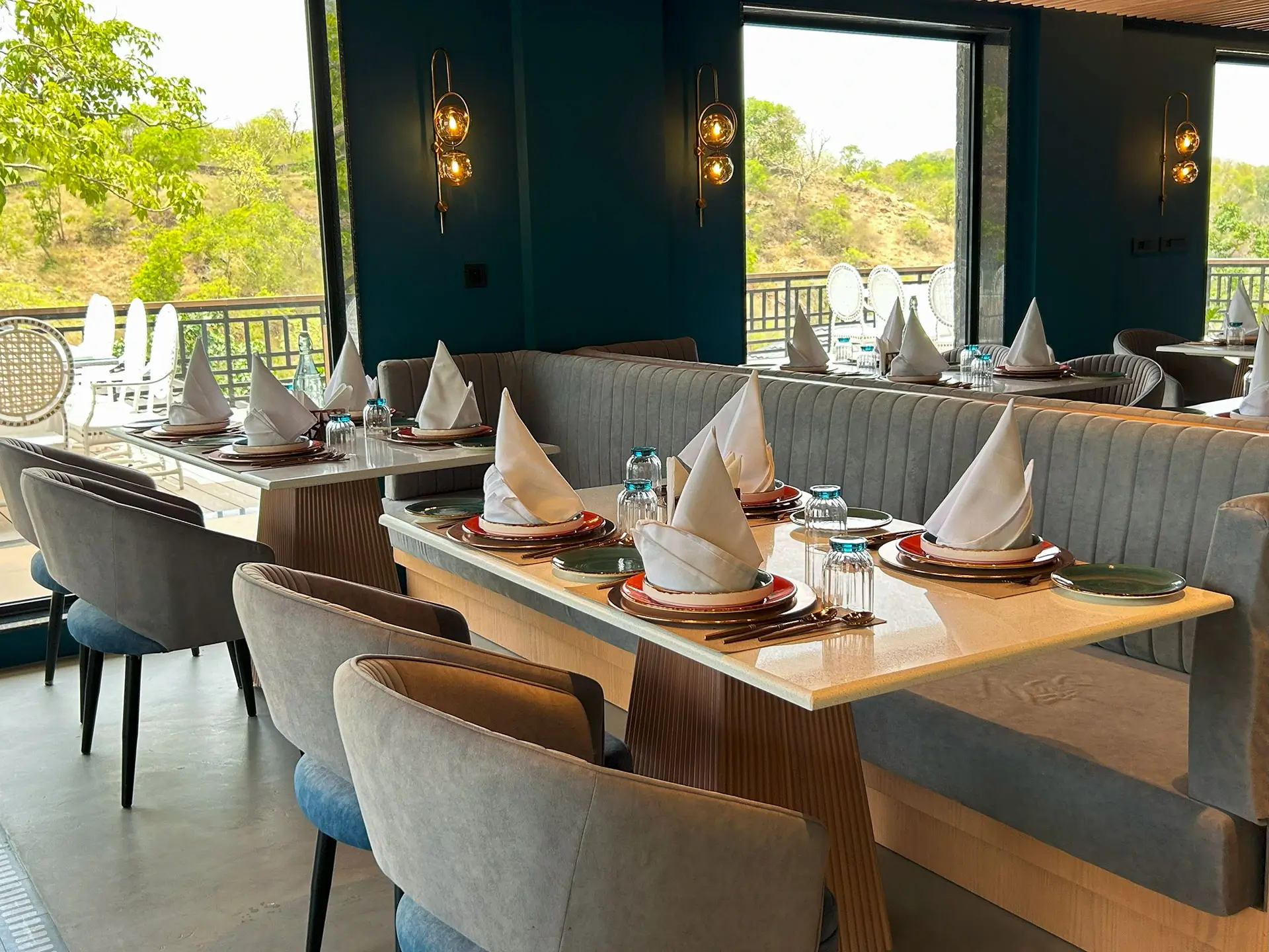 luxury resort dining in rajasthan
